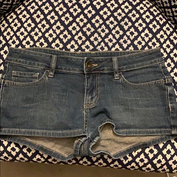 Pacsun bullhead Jean shorts - Picture 2 of 2